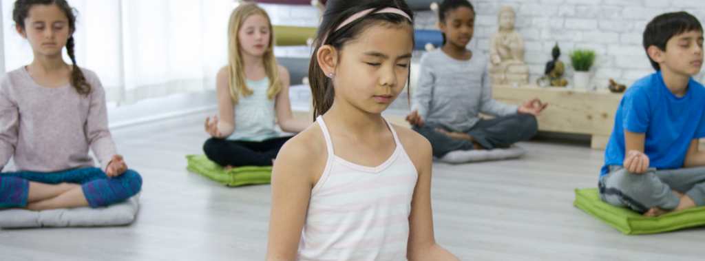 kids meditating